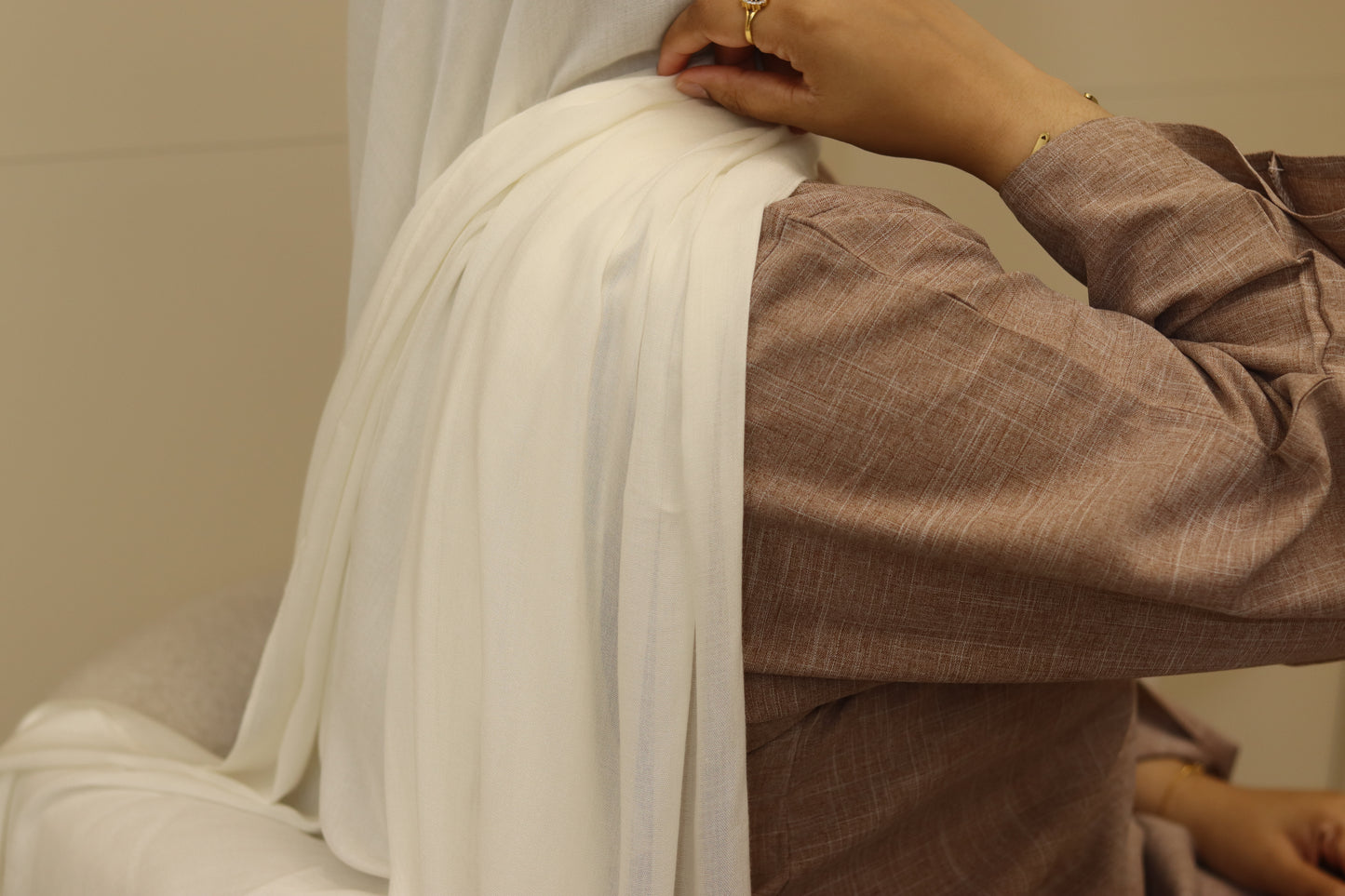 Milk White Amanah Modal Hijab