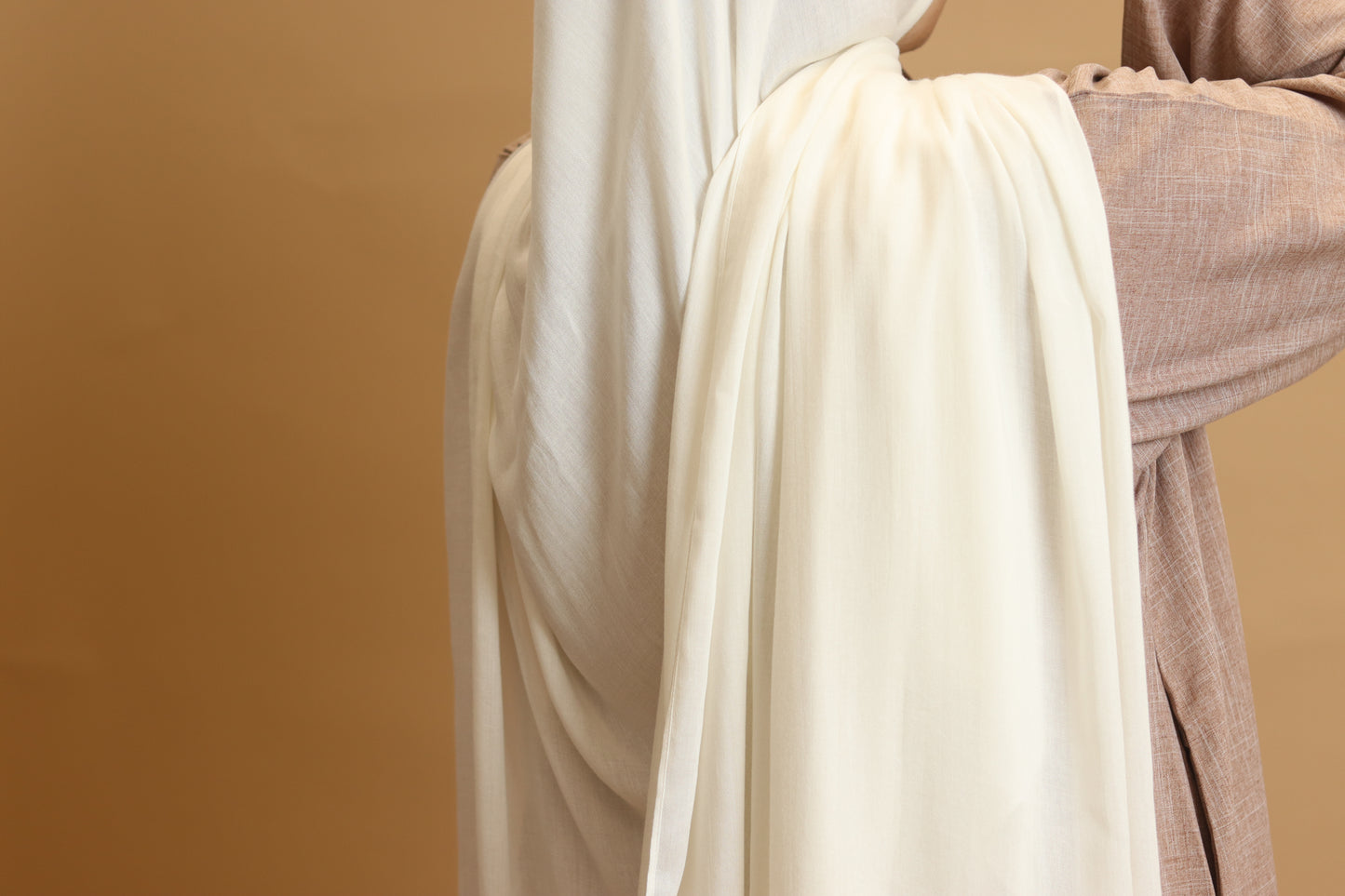 Milk White Amanah Modal Hijab